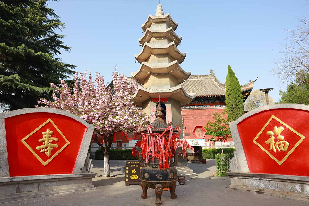 The Wuwei Pagoda at Longmen Guanghua Temple: A Thousand-Year Stupa Honoring the Master of Esoteric Buddhism