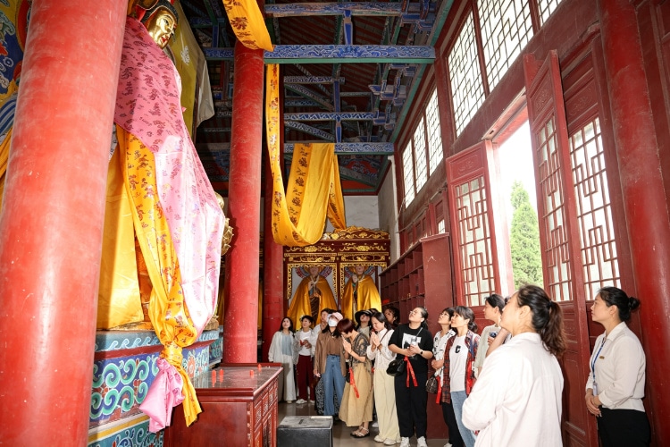 Authentic Zen Retreat Experience in China | Meditation, Culture & Temple Life