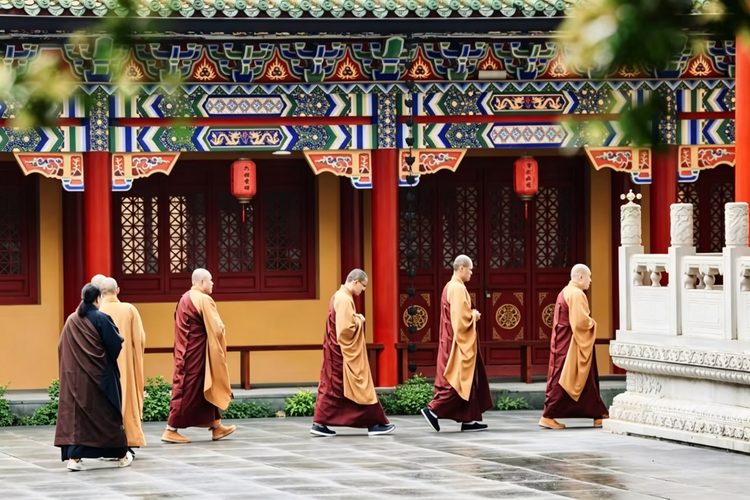 A Spiritual Journey Through China: Discovering Buddhist Pilgrimage Culture in Luoyang