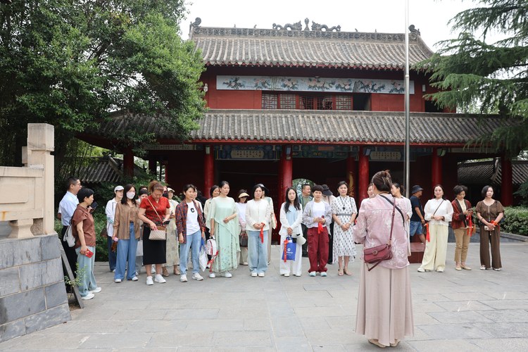 Discover Inner Peace with a Chinese Temple Stay: A Journey Within