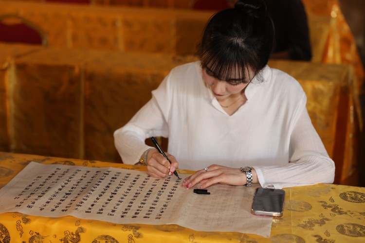 Buddhist Philosophy Shapes Meaningful Temple Experiences