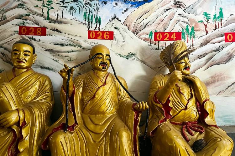 Digital Detox in China: Finding Silence and Balance Through a Zen Temple Experience