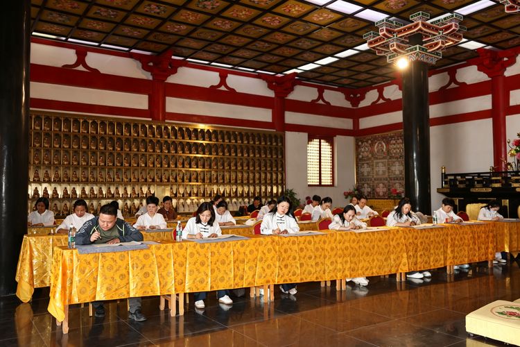 From Stress to Stillness: Why Zen Retreats Are Becoming a New Way of Rest