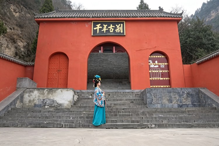 Beyond Tourism: Cultural Immersion Experiences and Traditional Wisdom in China  