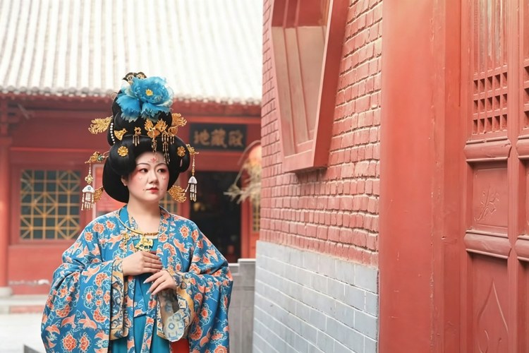 The Wisdom of Chinese Seasons: How Ancient Traditions Teach Us to Live in Harmony with Nature