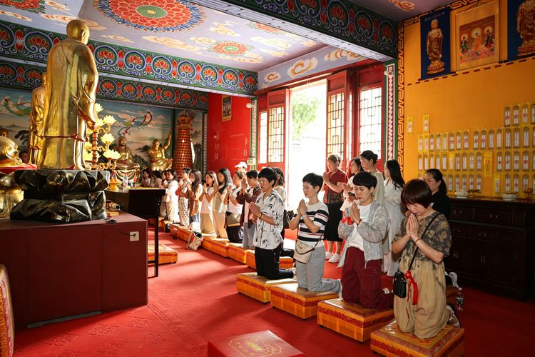 Chinese Festivals Beyond Holidays: The Cultural Meaning Behind Traditional Celebrations