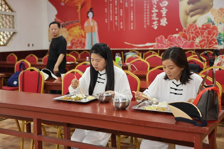 Guanghua Temple Zen Stay